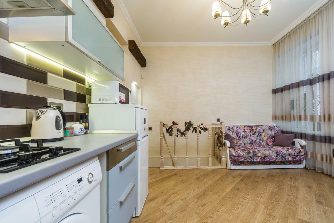 Apartamenty Na Sofievskoy Odessa Exterior photo